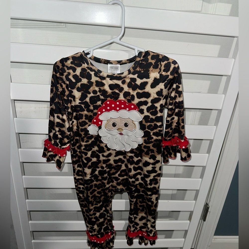Festive Leopard Print Santa Romper/Bodysuit for Christmas Season (12-18M)